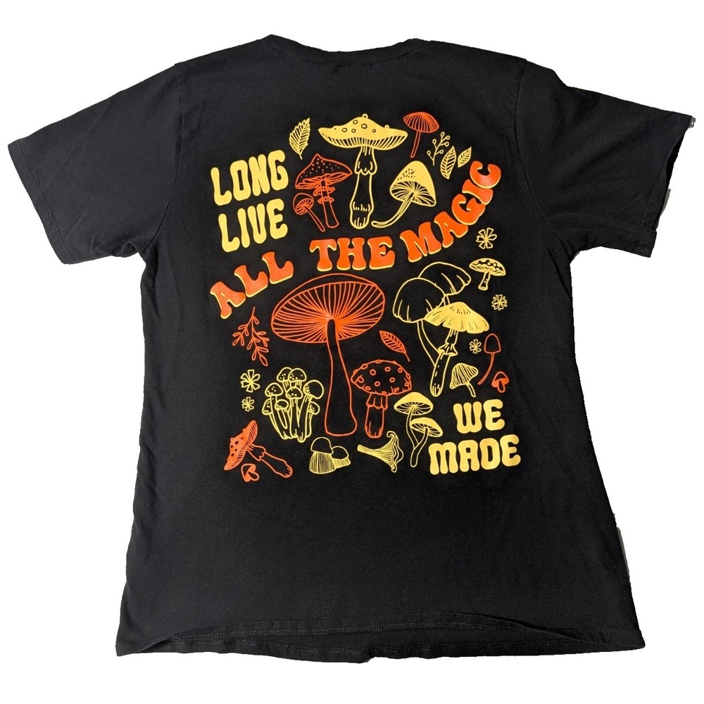 Philosophy Of Love LONG LIVE ALL THE MAGIC MUSHROOM T-Shirt - Women Medium